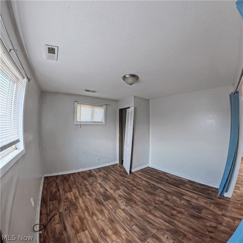 Tiny photo for 4401 9th Avenue, Parkersburg, WV 26105 (MLS # 5203025)