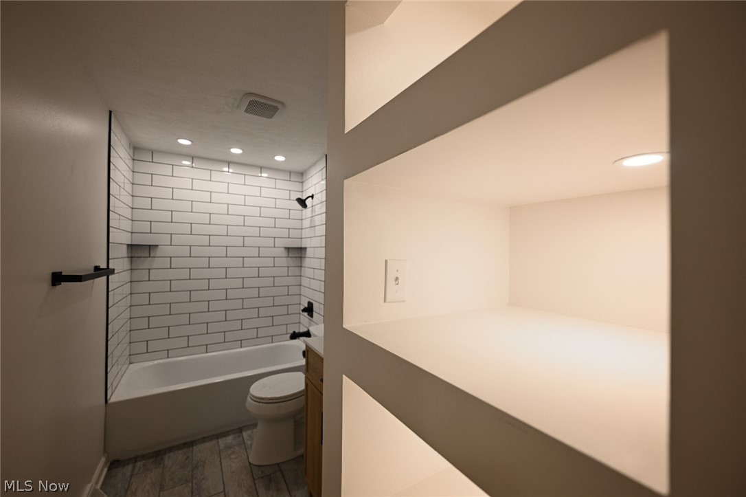 Fairlane Estate - Residential