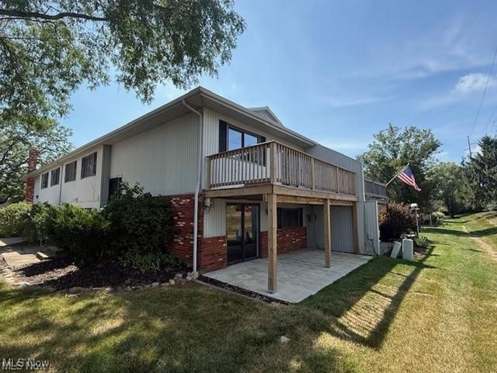 Photo of 4015 Marks Road #2D, Medina, OH 44256 (MLS # 5184385)