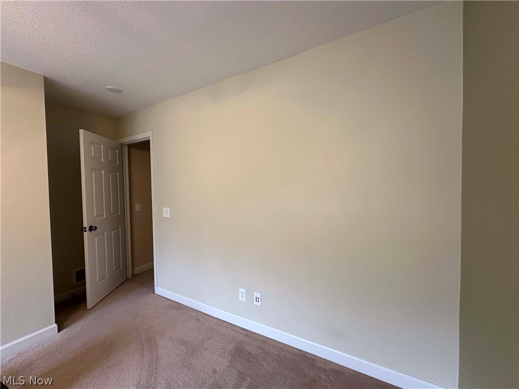 Hunters Rdg 06 - Residential