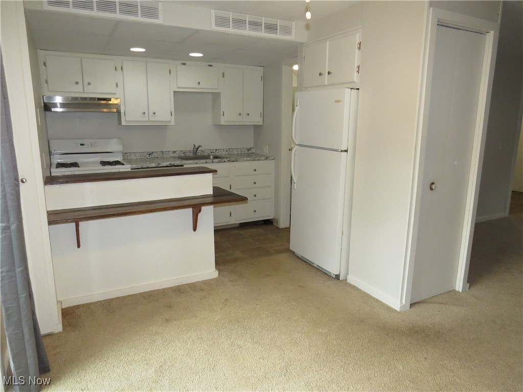 Painesville, Ohio 44077, United States, 3 Bedrooms Bedrooms, ,2 BathroomsBathrooms,Residential,Active,215623