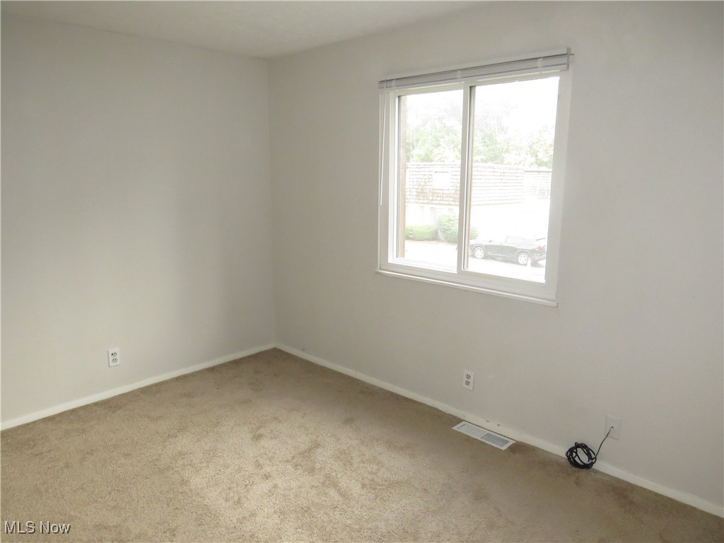 Painesville, Ohio 44077, United States, 3 Bedrooms Bedrooms, ,2 BathroomsBathrooms,Residential,Active,215623