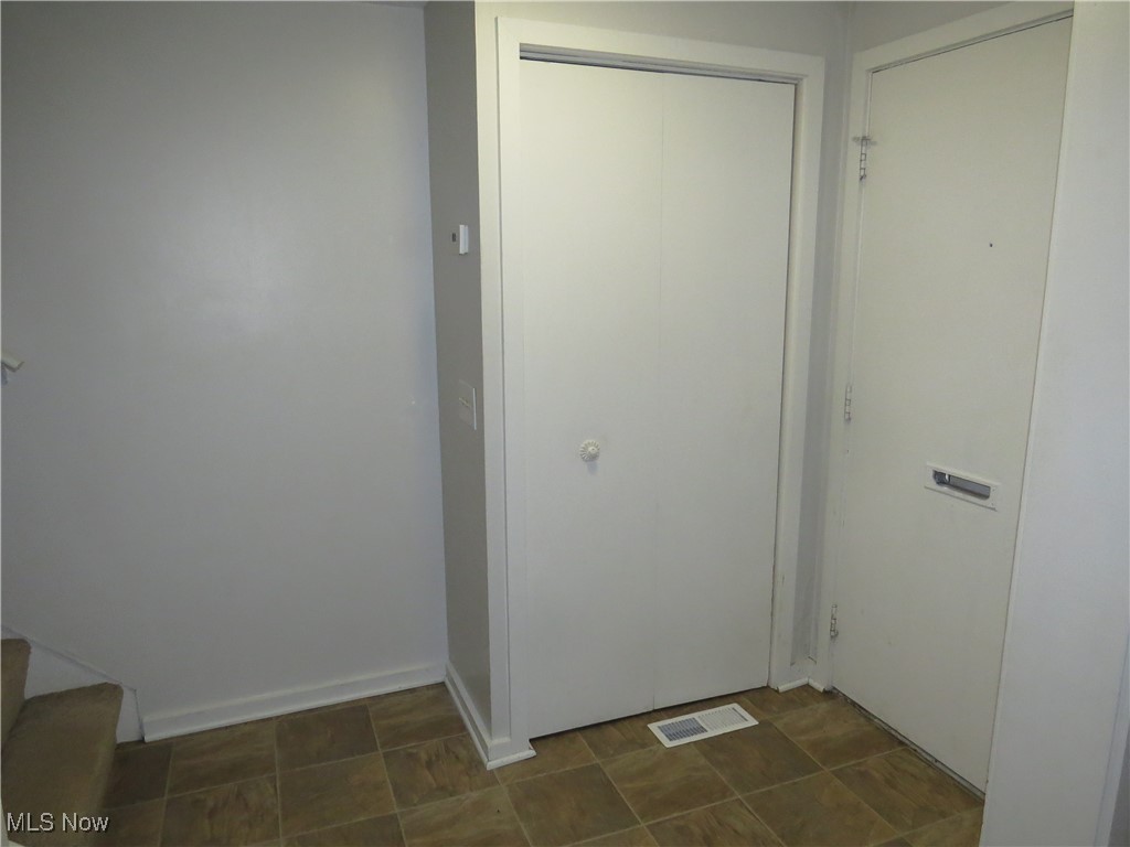 Painesville, Ohio 44077, United States, 3 Bedrooms Bedrooms, ,2 BathroomsBathrooms,Residential,Active,215623