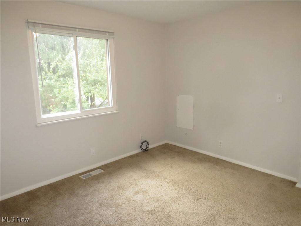 Painesville, Ohio 44077, United States, 3 Bedrooms Bedrooms, ,2 BathroomsBathrooms,Residential,Active,215623