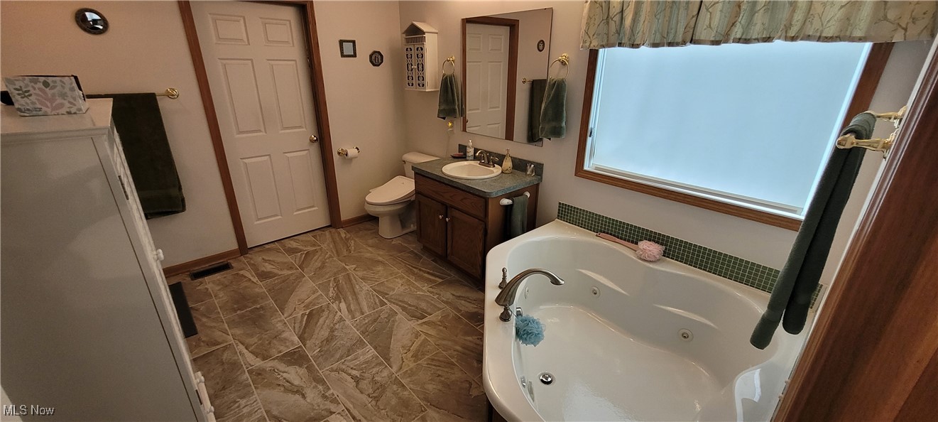 4209 Majorna Drive, West Salem, Ohio image 17