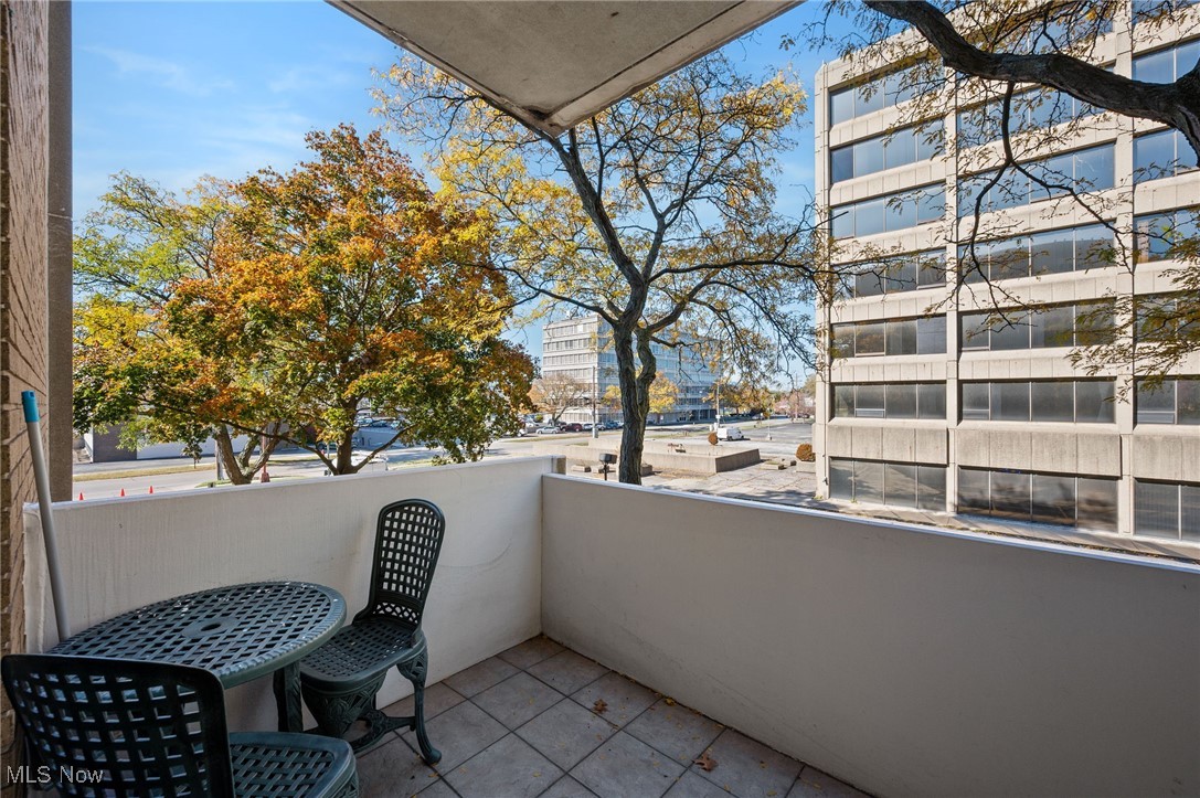 Saxon House Condo - Residential