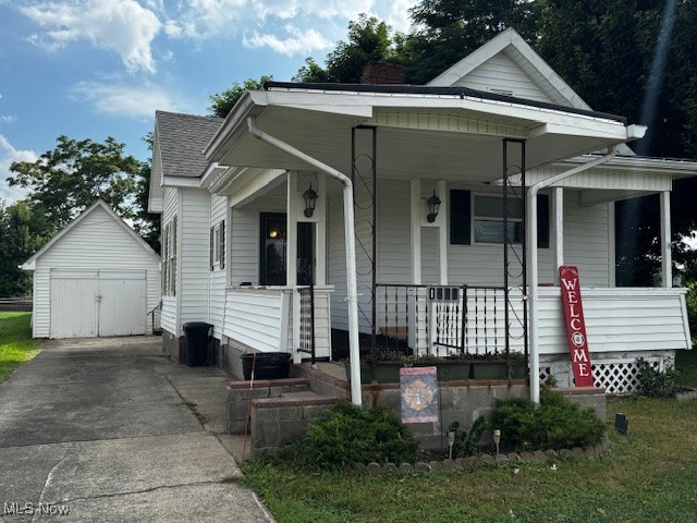 Charming Single-Family Home with detached Garage conveniently located in Vienna, WV close to schools and shopping. Updates include Roof, Bath fixtures, Furnace, Flooring, Hot Water Tank, and Backyard Privacy Fence. Large backyard perfect for entertaining.