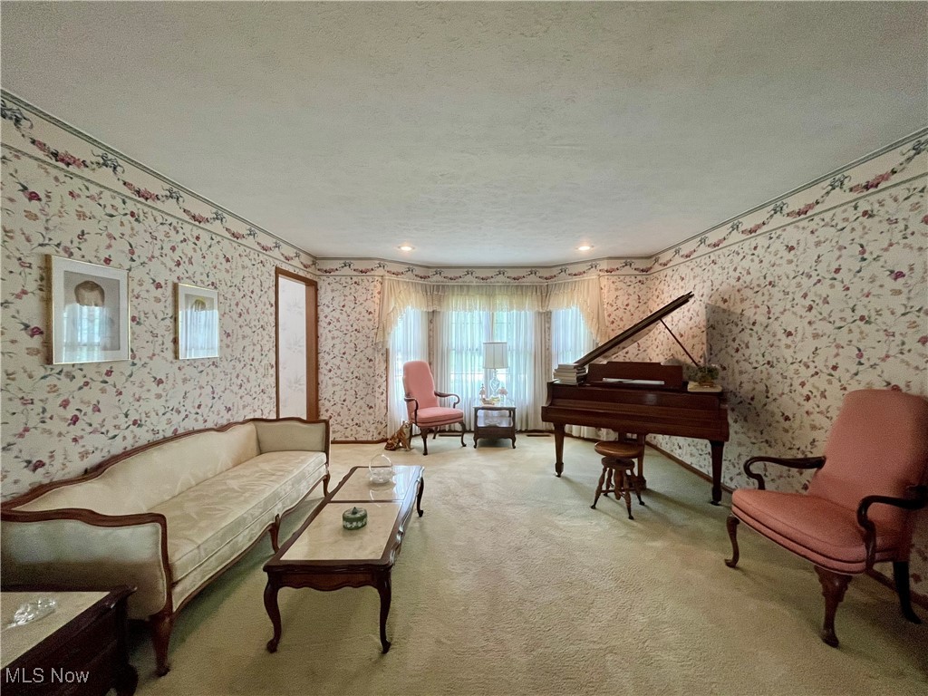 33939 Hanover Woods Trail, Solon, Ohio image 15