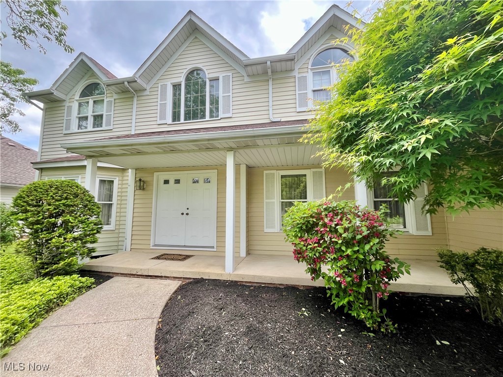 33939 Hanover Woods Trail, Solon, Ohio image 3