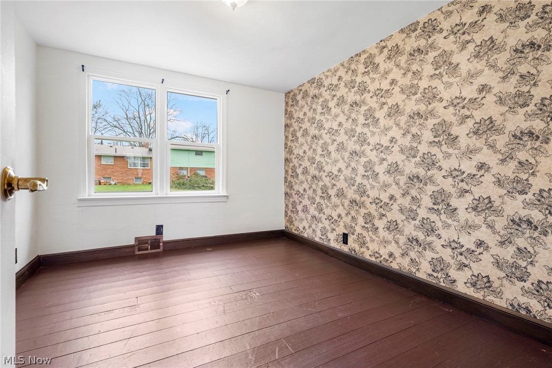 Canton - Residential Income