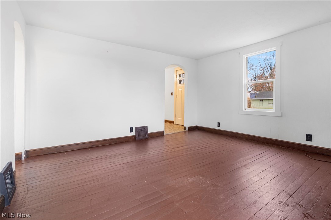 Canton - Residential Income