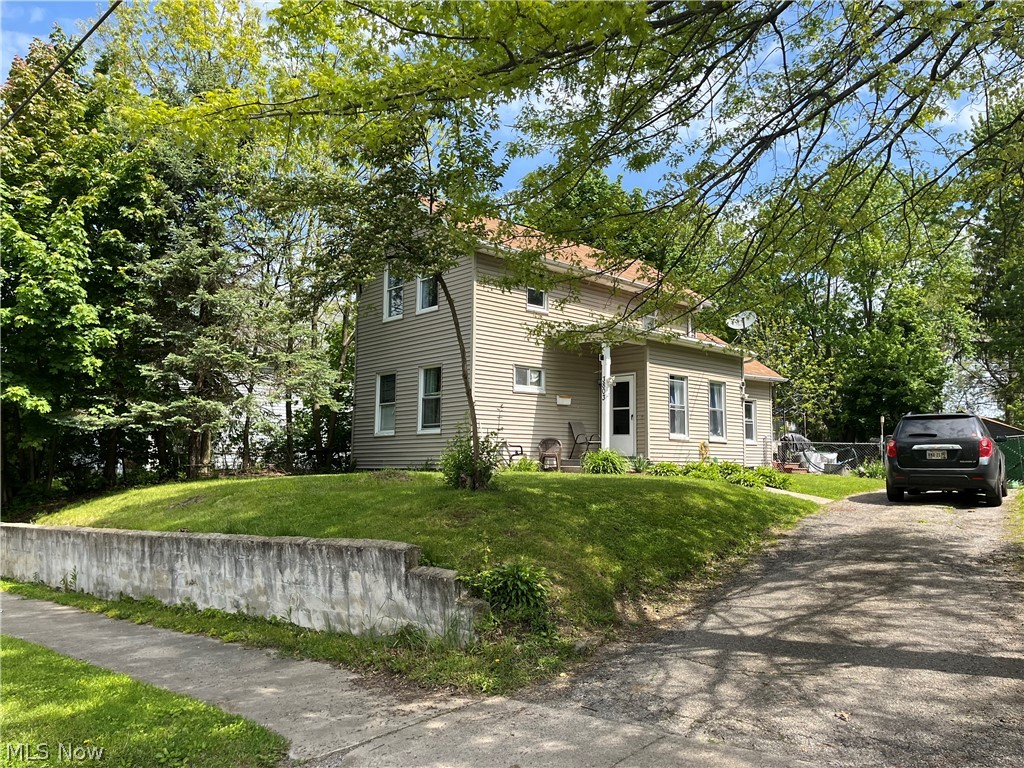 N Moses & Samantha Days - Residential