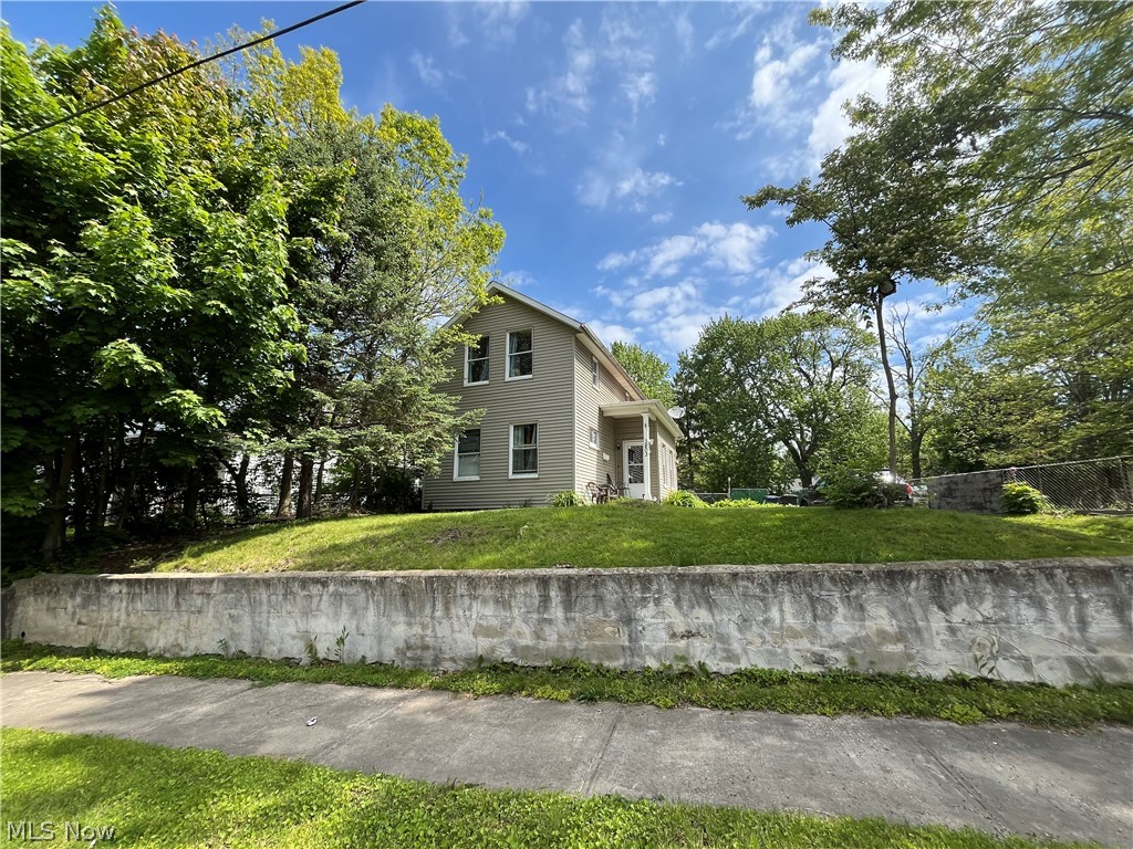 N Moses & Samantha Days - Residential