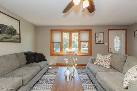 Tiny photo for 1009 Shelby Court, Grafton, OH 44044 (MLS # 5256773)