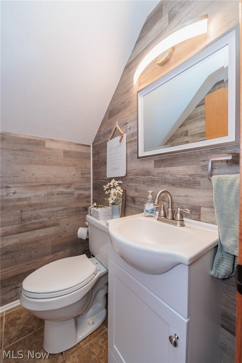 Tiny photo for 1009 Shelby Court, Grafton, OH 44044 (MLS # 5256773)