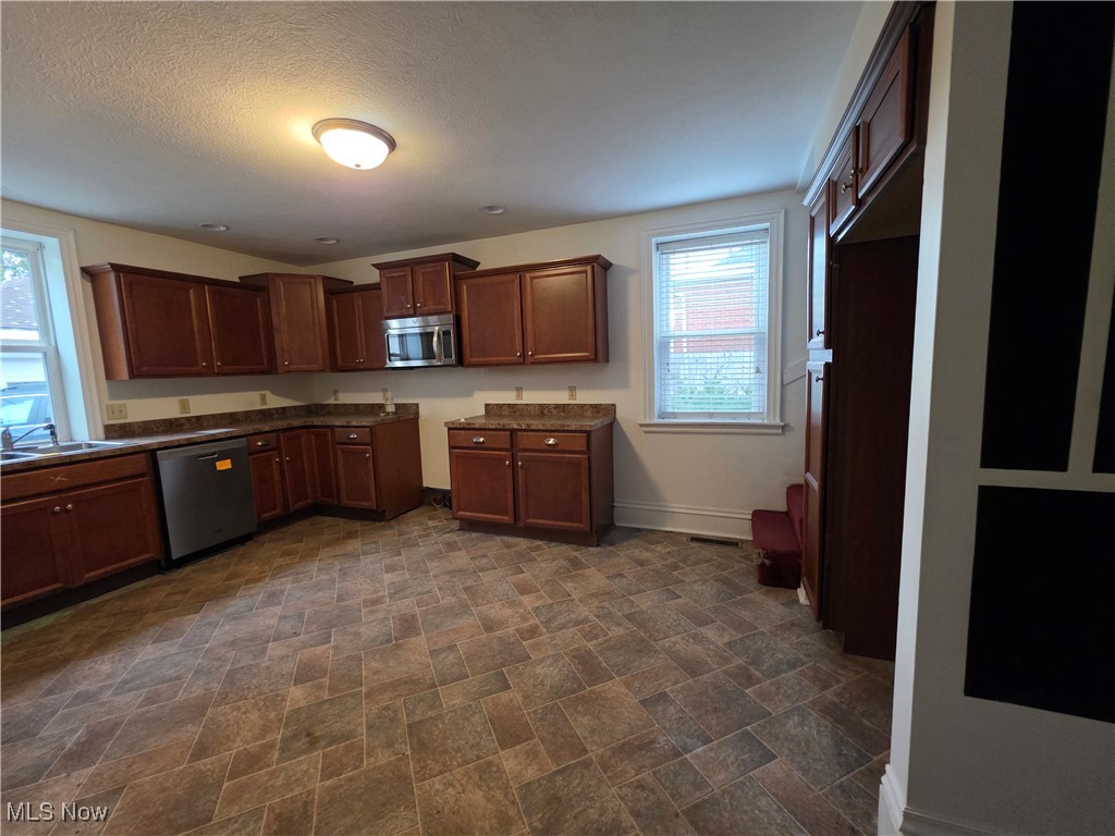 City/New Philadelphia - Residential