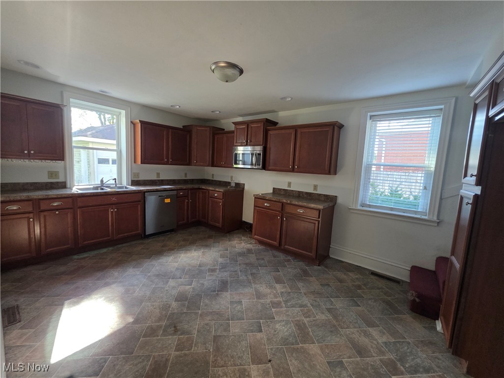 City/New Philadelphia - Residential