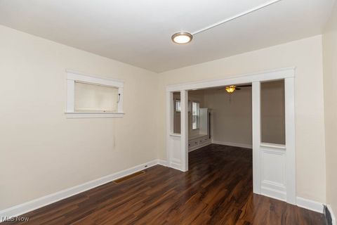 Tiny photo for 1598 Alameda Avenue, Lakewood, OH 44107 (MLS # 5178333)