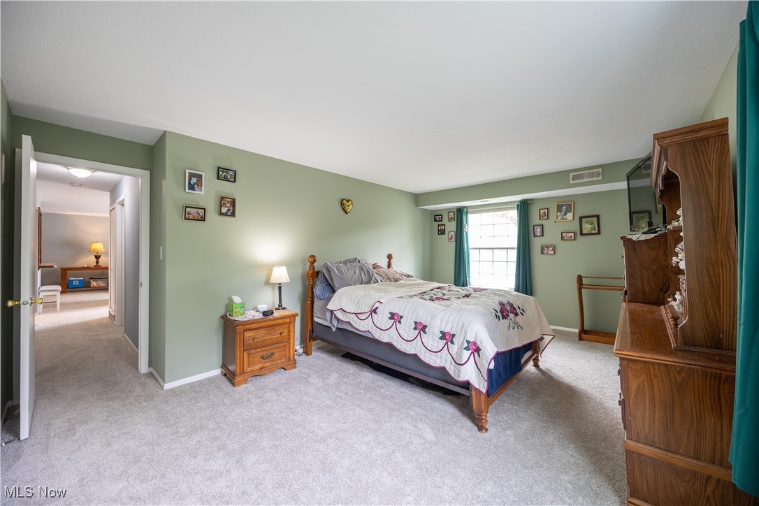 Gardens/Raintree Condos - Residential