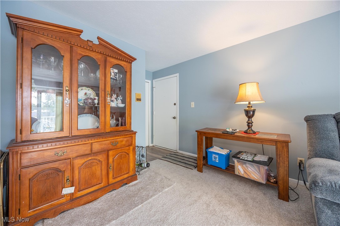 Gardens/Raintree Condos - Residential