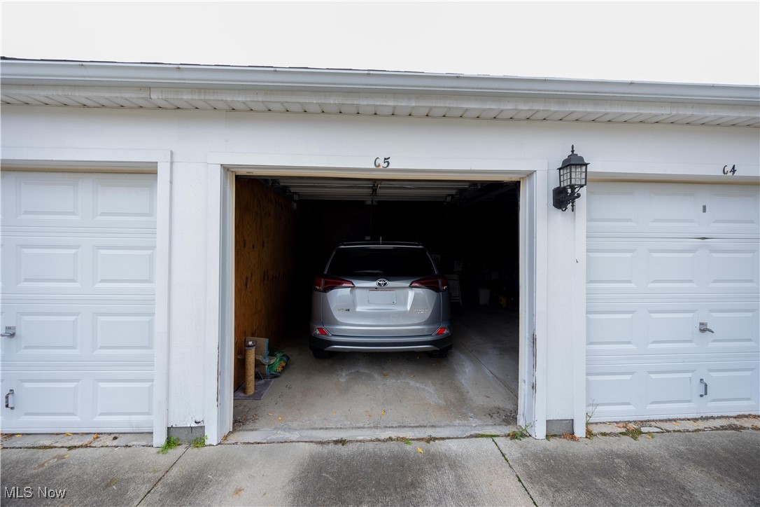 Gardens/Raintree Condos - Residential