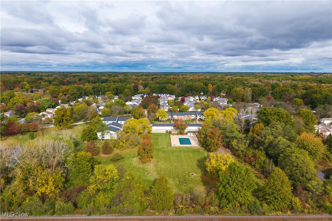 Gardens/Raintree Condos - Residential