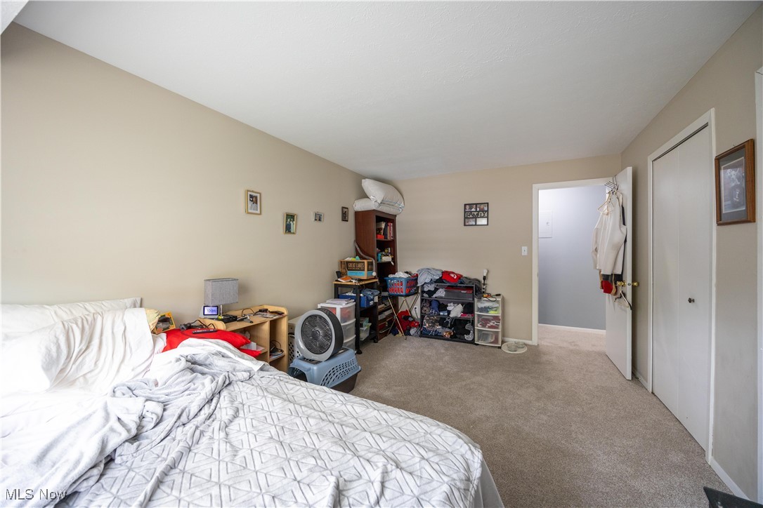 Gardens/Raintree Condos - Residential