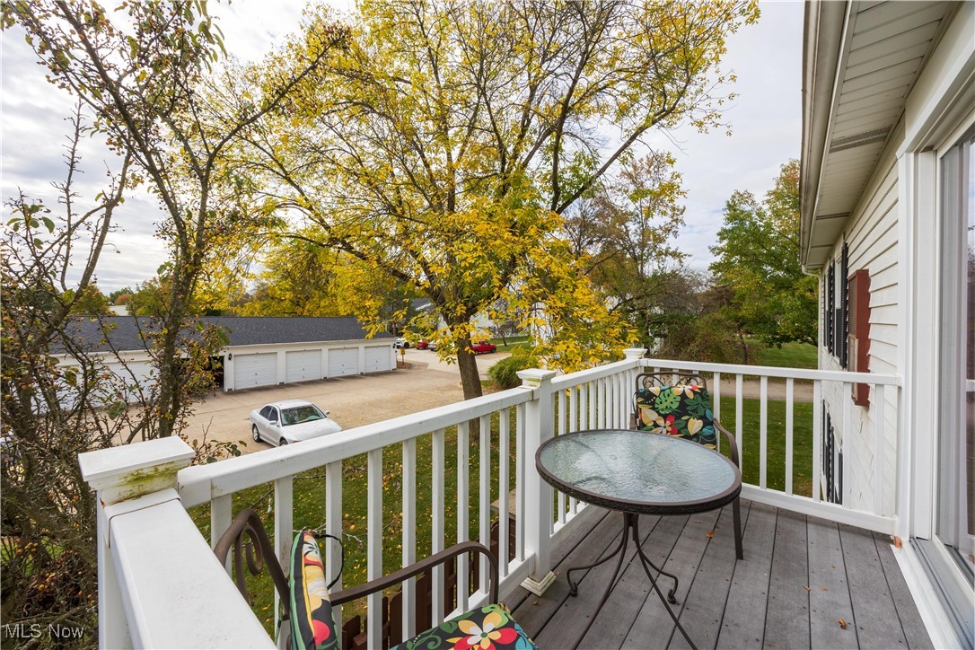 Gardens/Raintree Condos - Residential