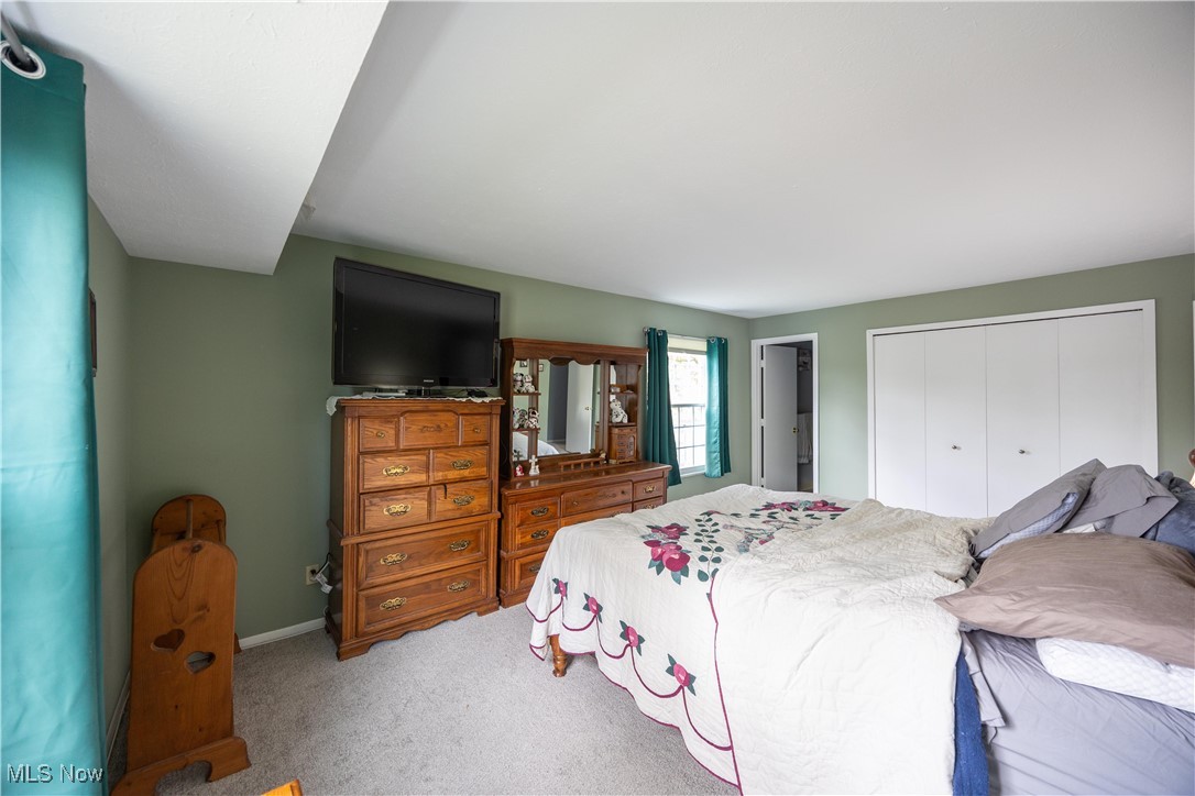 Gardens/Raintree Condos - Residential