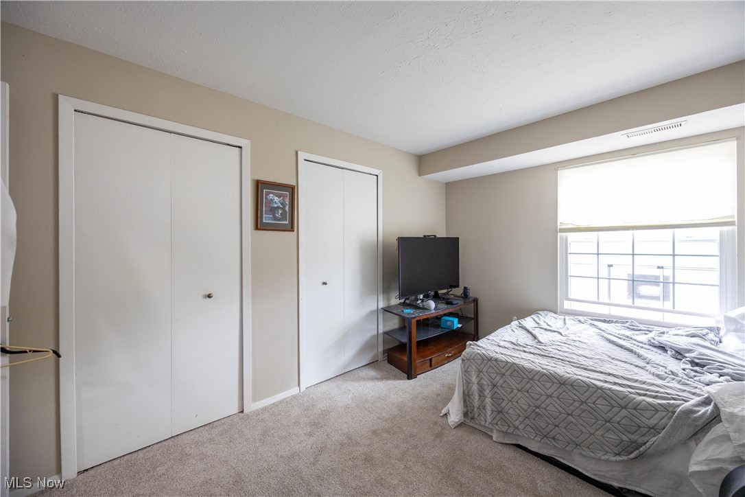 Gardens/Raintree Condos - Residential