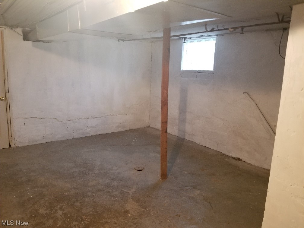 City/Youngstown - Residential Lease