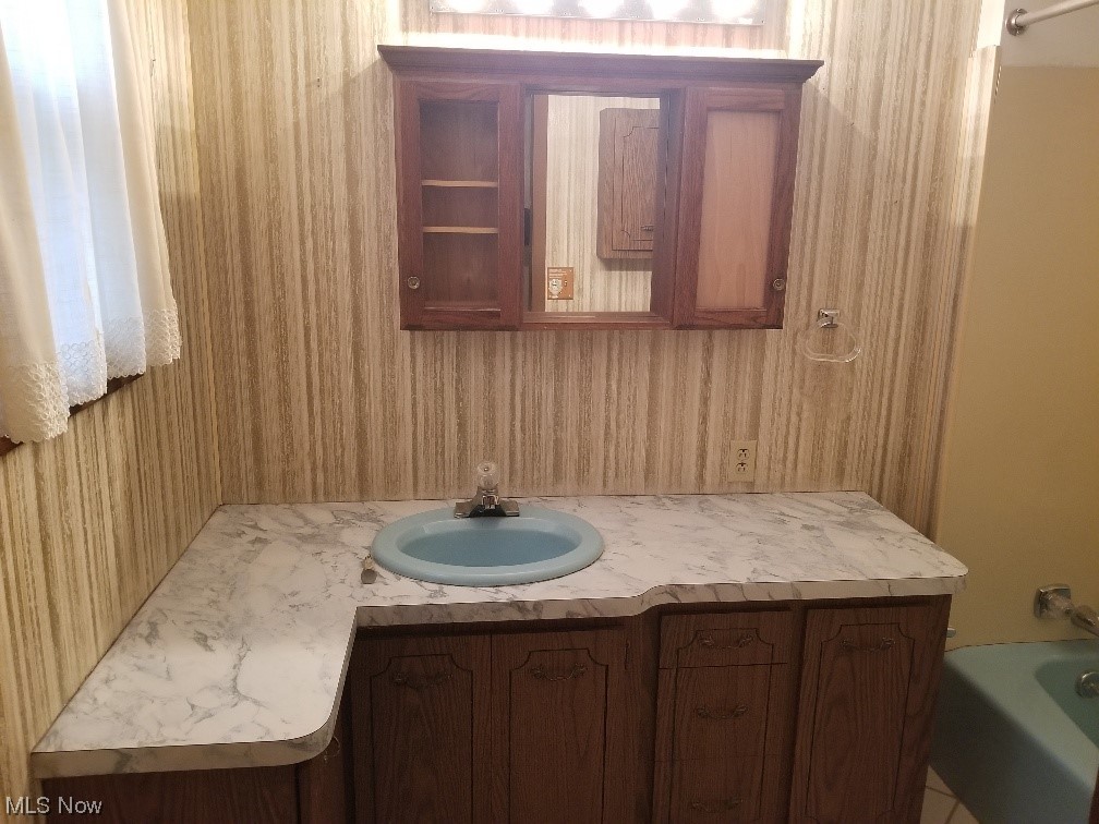 City/Youngstown - Residential Lease