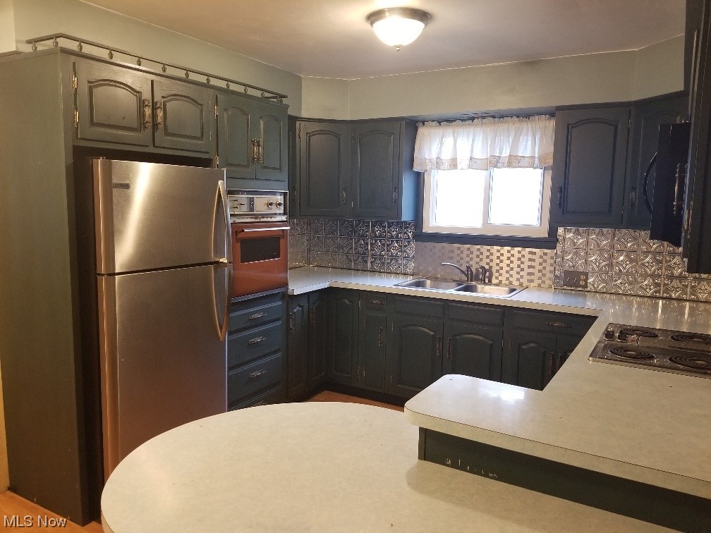 City/Youngstown - Residential Lease