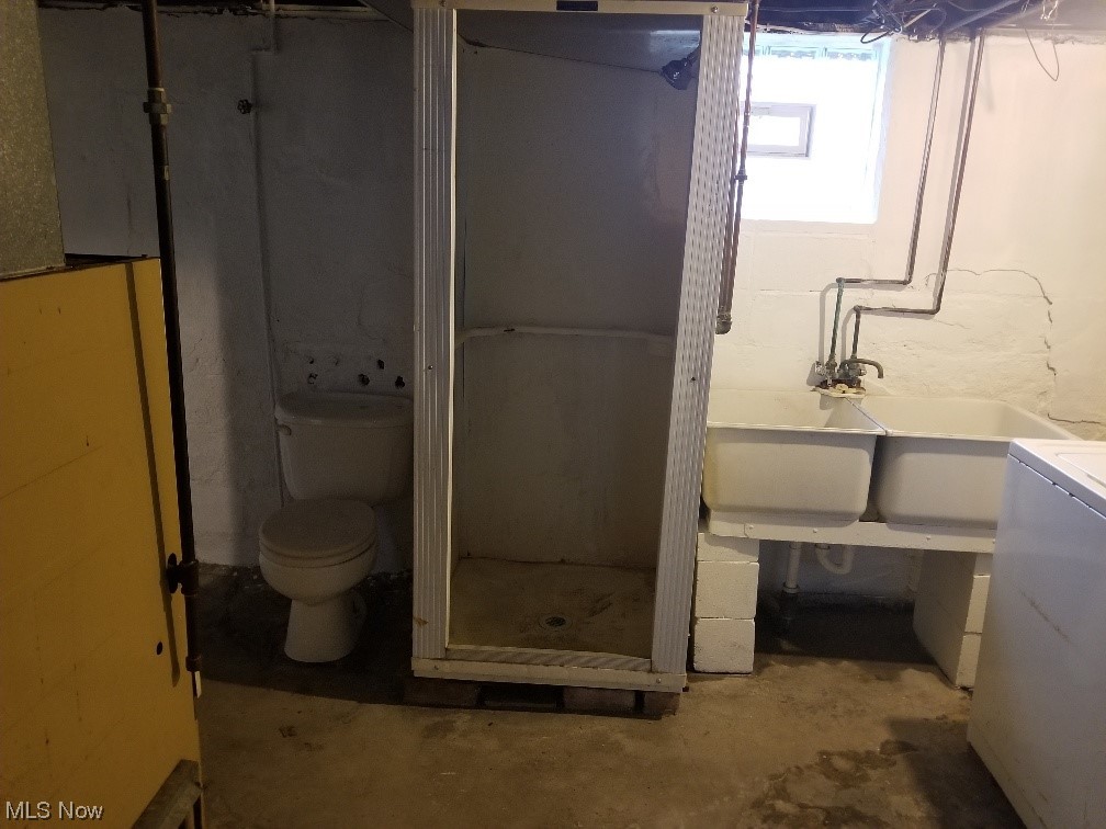 City/Youngstown - Residential Lease