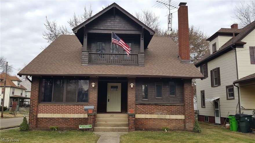 Charming all brick home on corner lot with  lots of character.Move in ready.Complete remodel including exterior trim painted,new furnace/ac Nov 2017,roof 2012,stainless steel appliances,new wood flooring living room,foyer,dining room and kitchen,bathroom.Interior has all new painted trim and walls.Mancave in basement,complete with beautiful bar and industrial metal.oversize two car garage with electric and ceramic tile bricks on interior.Fenced in back yard with nice size entertainment deck.Must see. heat 70.00 budget,electric 60.00 budget,Water,sewer,trash 43.00