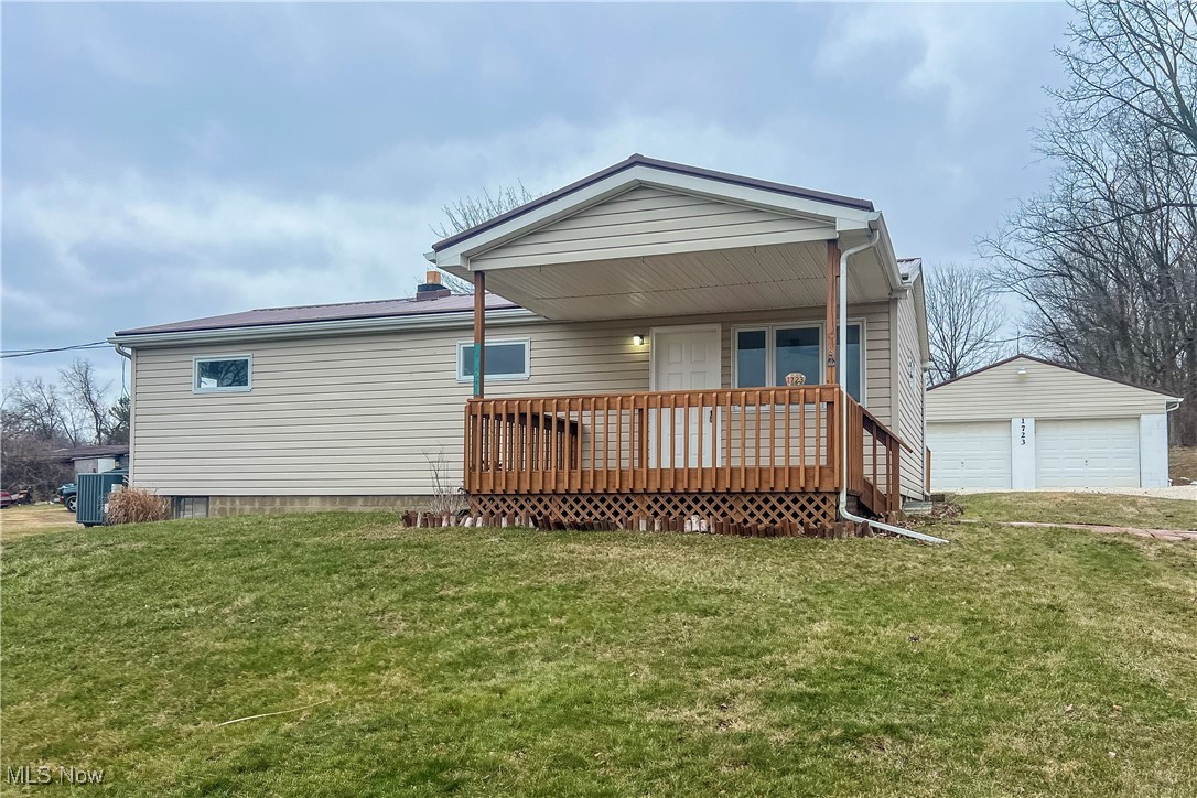 1723 Bantam Ridge Road, Wintersville, Ohio image 1