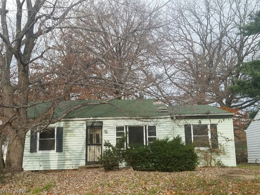 Great Investment Opportunity ! This Ranch offers 1014 sq ft.  Featuring 2 bedrooms; full bath.  Spacious living room and formal dining room.  Bring your decorating ideas.  Schedule your showing today and submit your offer.