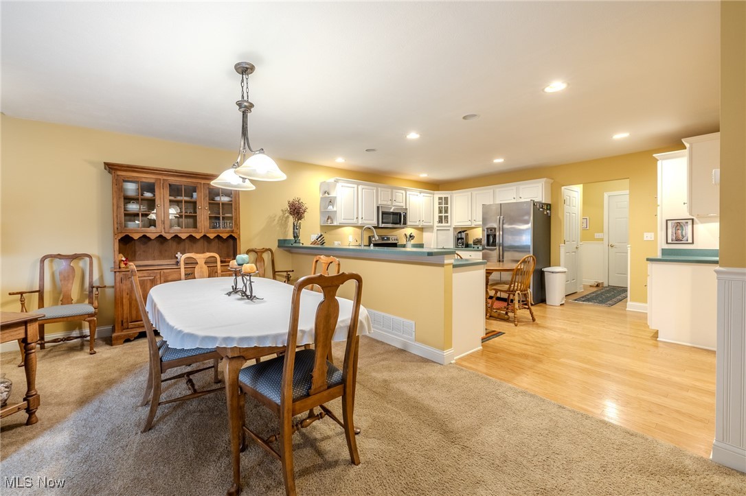 104 Wynewood Place, Chardon, Ohio image 11