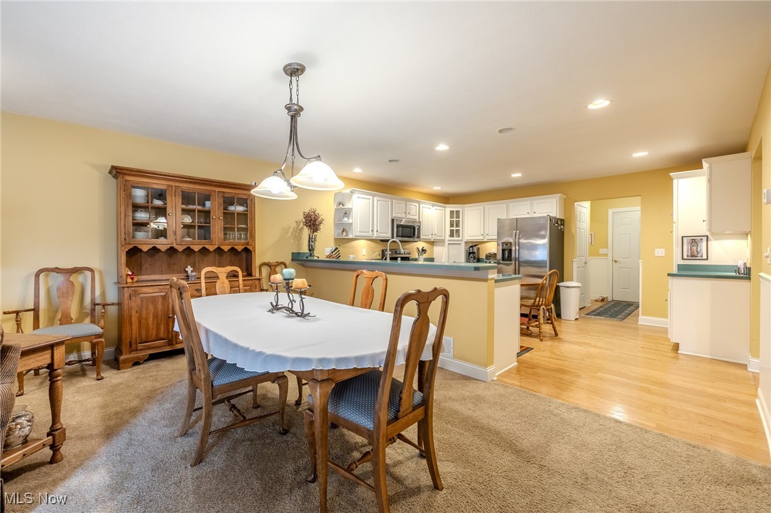104 Wynewood Place, Chardon, Ohio image 12