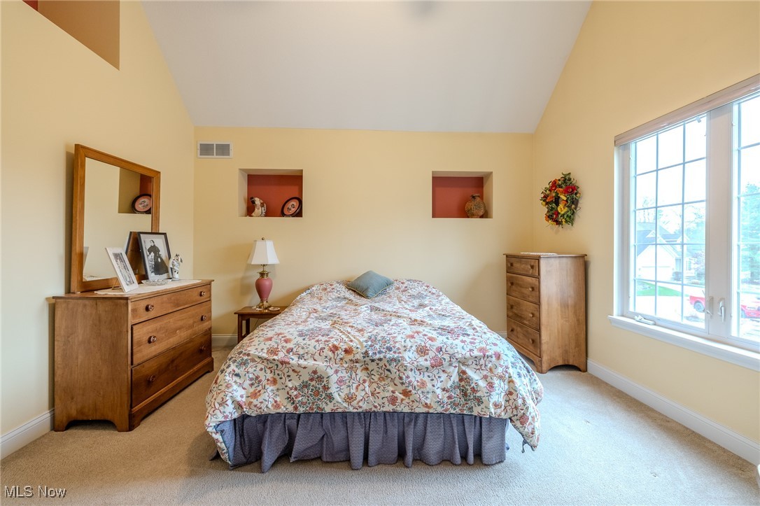 104 Wynewood Place, Chardon, Ohio image 24