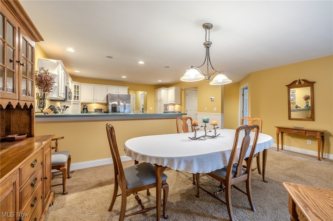 104 Wynewood Place, Chardon, Ohio image 13