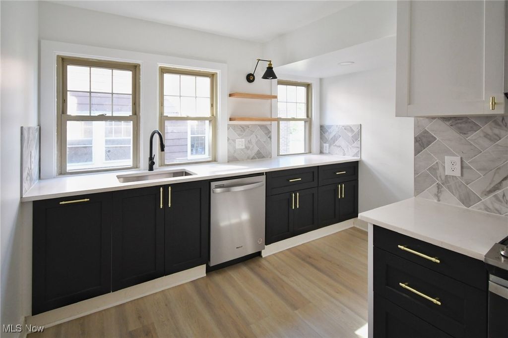 Photo of 17424 Winslow Road, Shaker Heights, OH 44120 (MLS # 5176990)