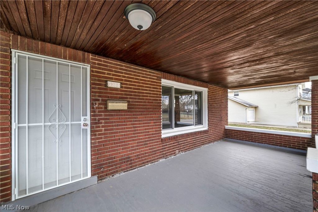 Photo of 3286 E 140th Street, Cleveland, OH 44120 (MLS # 5192677)