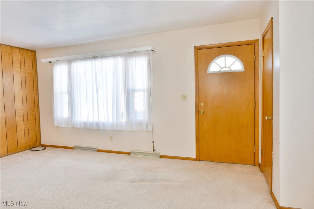 3187 Aris Street, Warren, Ohio image 4