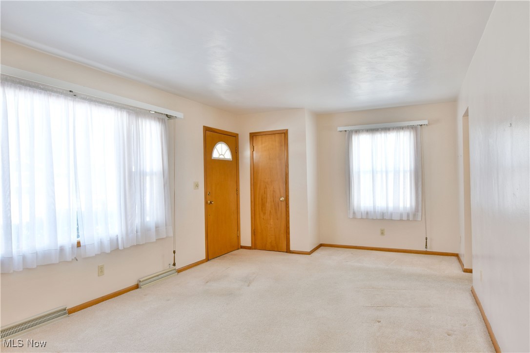 3187 Aris Street, Warren, Ohio image 7