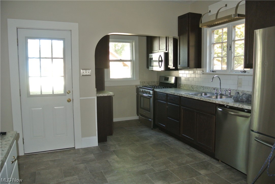 Good - Residential Lease