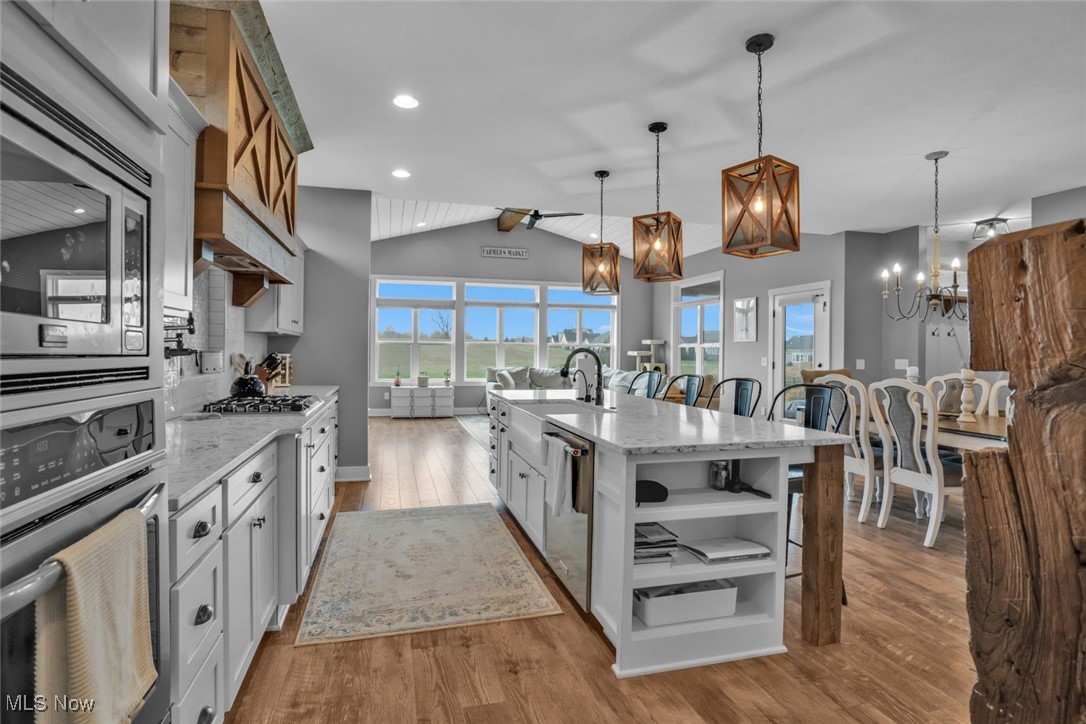 5600 Shadow Ridge Circle, North Canton, Ohio image 10