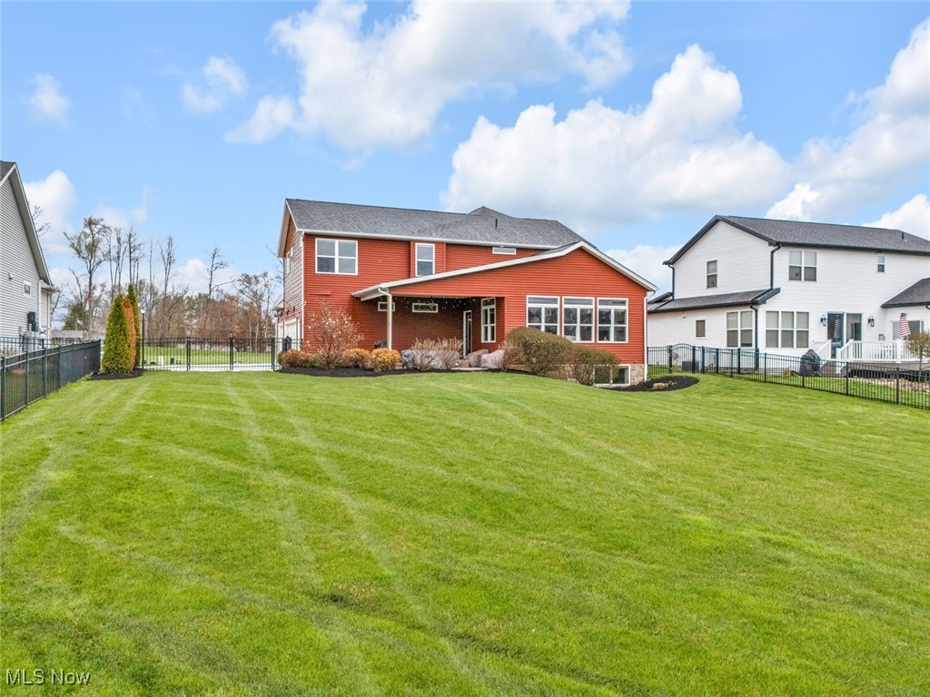 5600 Shadow Ridge Circle, North Canton, Ohio image 31