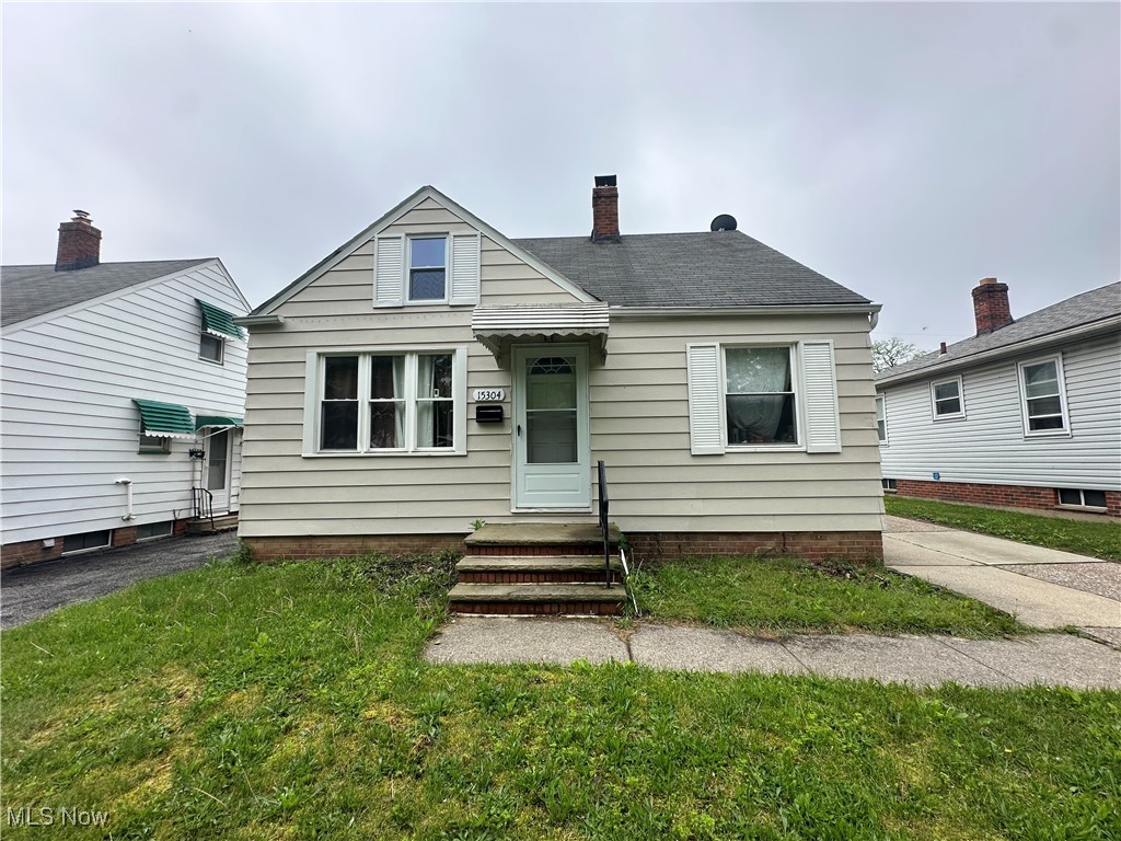 Here’s your opportunity to become a real estate investor overnight! We have a tenant-occupied, 3-bedroom, 2-bathroom single-family home located in a desirable suburban neighborhood just outside of Cleveland. You’ll be close to downtown, the Metroparks, and many attractions in the city!
The property features several updates, including a newer furnace, an updated main stack with a cleanout, and a modern hot water tank. Inside, you'll find a spacious living room with new windows and fresh paint throughout. The kitchen boasts marble countertops, a tile backsplash, and LVP flooring that extends throughout the home. The full bathroom on the main level has been updated with a new vanity, mirror, ceramic backsplash, and frosted windows. The full basement also includes a convenient bathroom with LVP flooring, an updated vanity, mirror, and a walk-in shower. Additionally, there is a detached 1-car garage and a fenced-in yard for added appeal!
This property is currently renting for $1,208 per month, with a 12-month lease that expires 9/30/25. The tenant is responsible for all utilities. Professional full-service property management is in place and is willing to continue.
Don't miss out on this solid investment opportunity! Reach out to learn more!