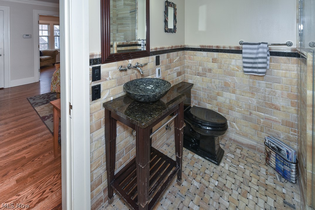 Shaker Heights Land Cos Sub - Residential